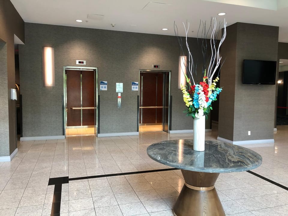 Executive Plaza Hotel & Conference Centre, Metro Vancouver Hotel in Coquitlam