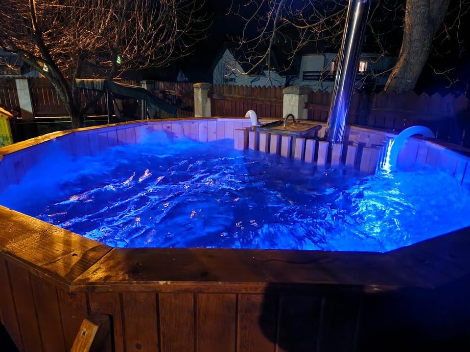 Pool view, Swimming pool, Swimming pool