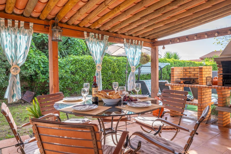 BBQ facilities, Balcony/Terrace