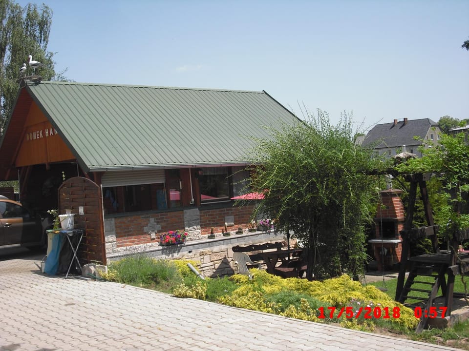 Property building, Area and facilities