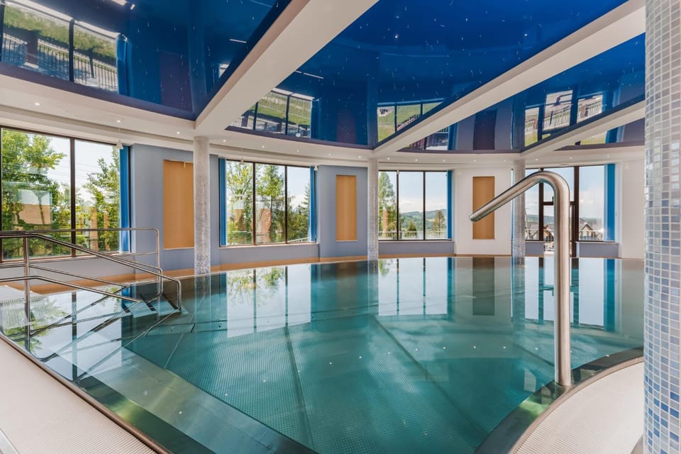 Pool view, Swimming pool, Swimming pool