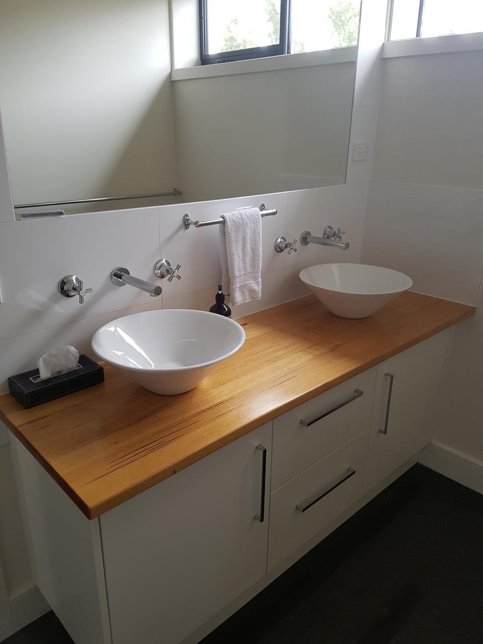 Saladin Lodge Bed and Breakfast in Narbethong