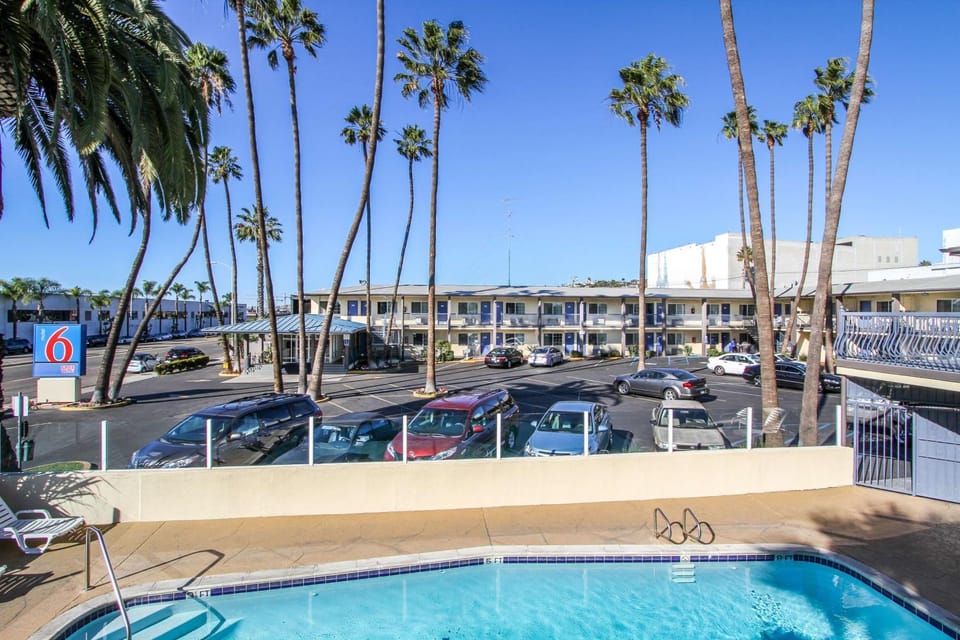 On site, Pool view, Swimming pool