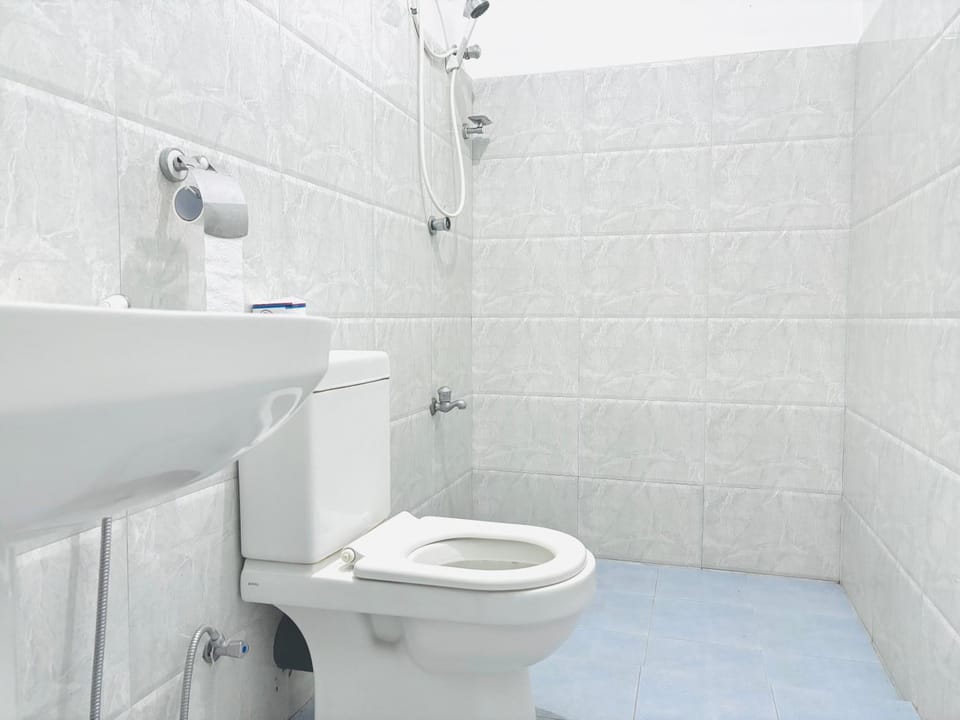 Toilet, Bathroom