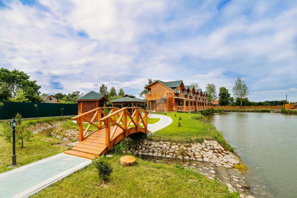 BBQ facilities, Garden, Garden, Lake view