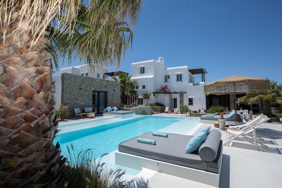 Myconian Theros Luxury Suites Apartment hotel in Mykonos, Mikonos 846 00, Greece