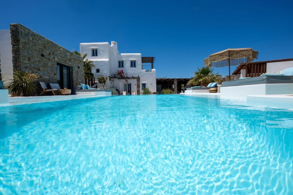 Myconian Theros Luxury Suites Apartment hotel in Mykonos, Mikonos 846 00, Greece