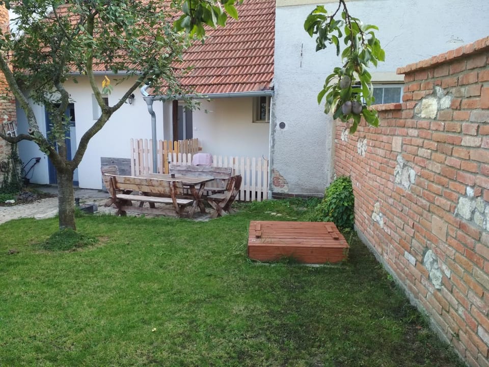 Ubytovaní U lomu House in South Moravian Region