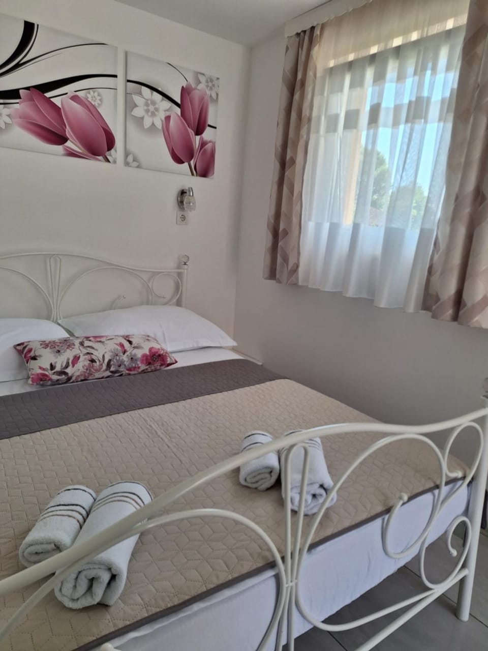 Apartments Kozjan Bed and Breakfast in Slovenia