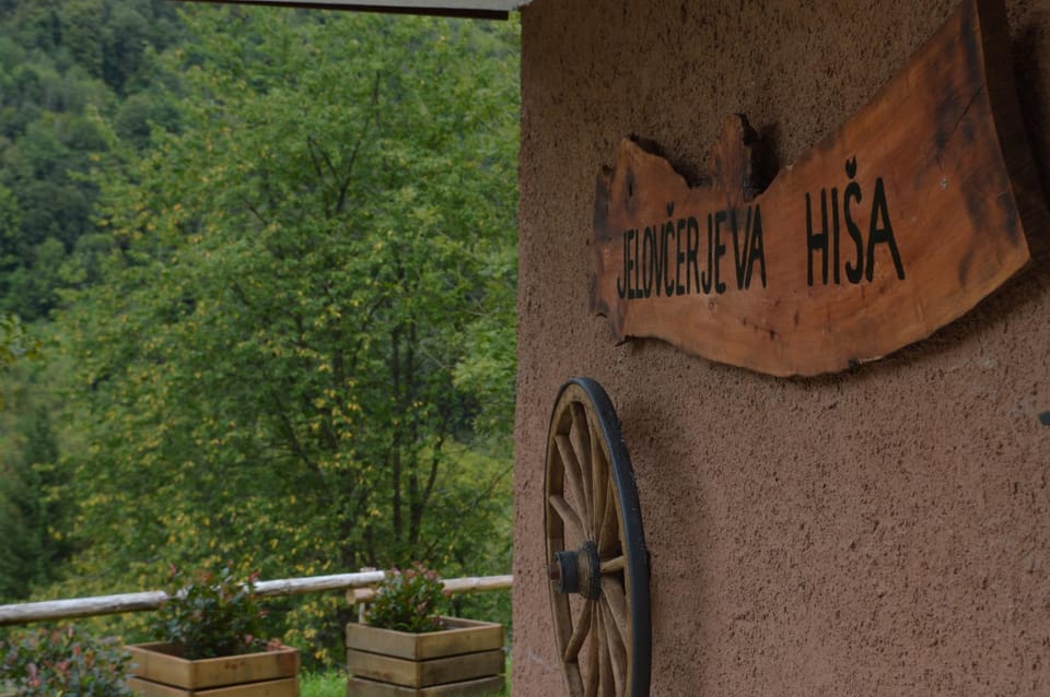 Property building, Decorative detail