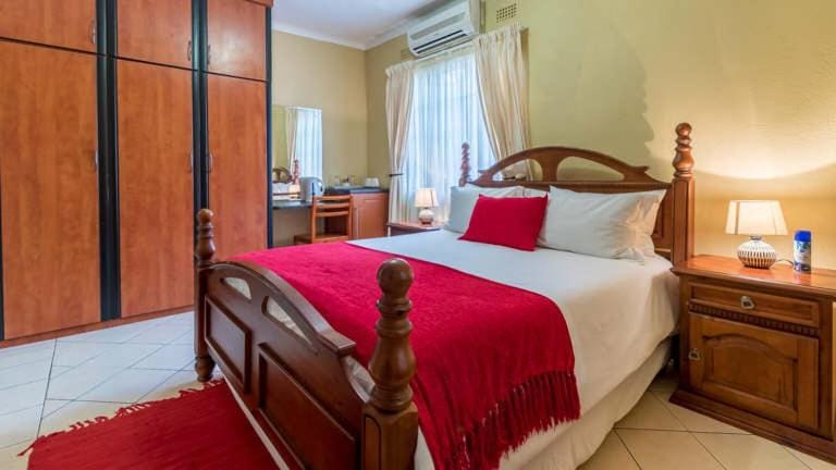Gannet Place Guest House Bed and Breakfast in South Africa