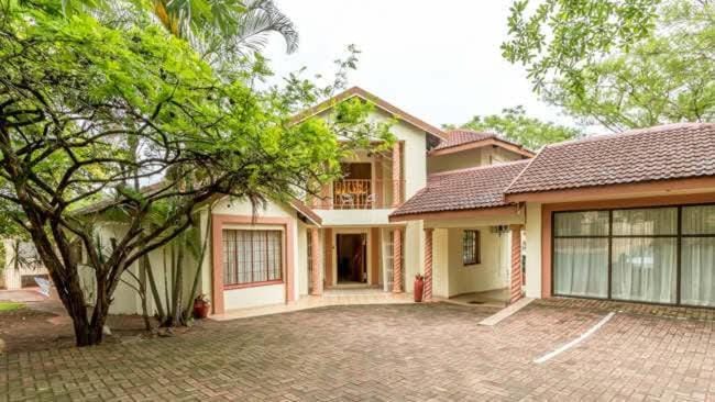 Gannet Place Guest House Bed and Breakfast in South Africa