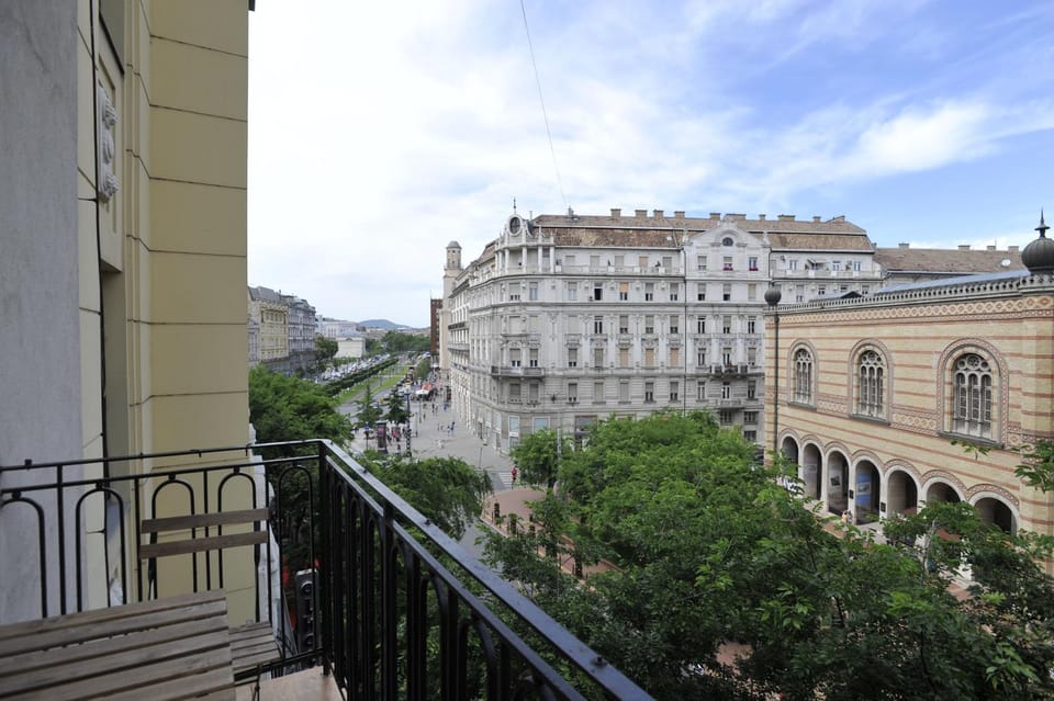 Balcony/Terrace, City view, Landmark view