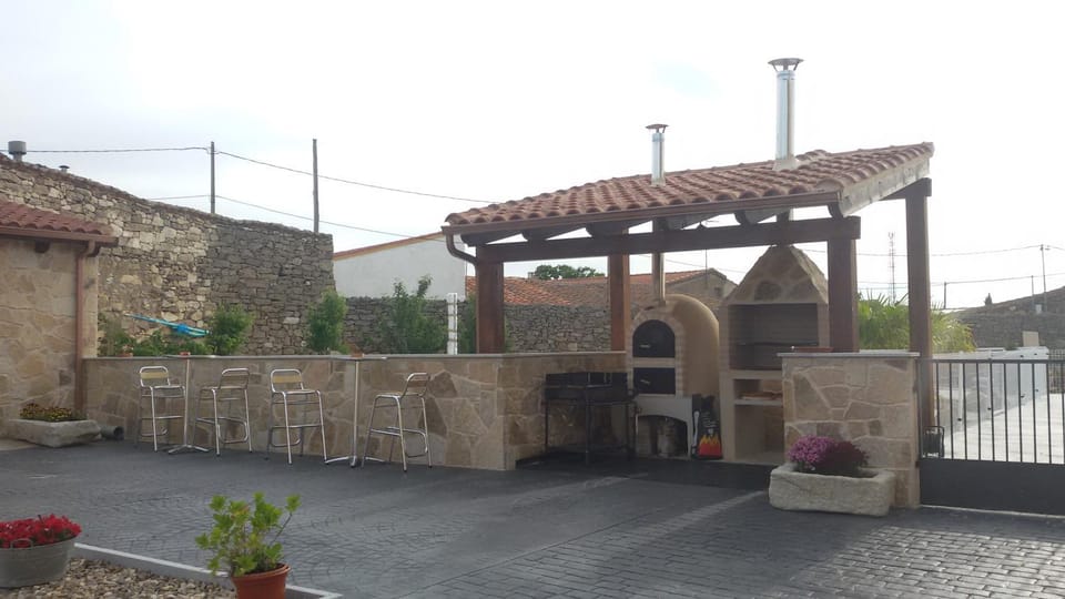 BBQ facilities, BBQ facilities
