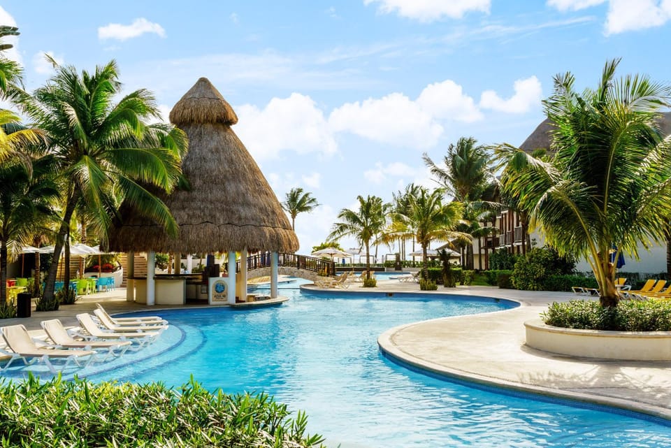 Swimming pool, Swimming pool