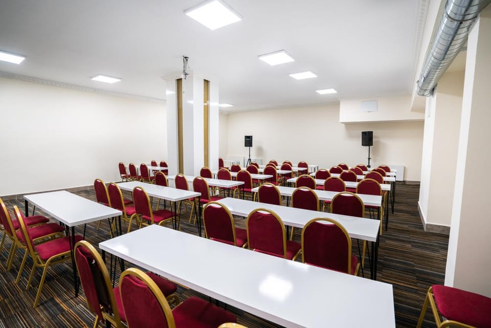 Meeting/conference room