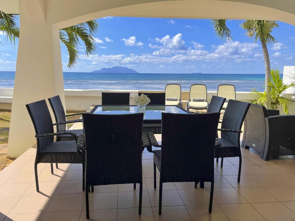Patio, Day, Natural landscape, View (from property/room), Balcony/Terrace, Balcony/Terrace, Living room, Seating area, Dining area, Beach, Mountain view, Sea view