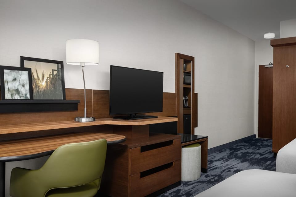 TV and multimedia, Bedroom, wardrobe