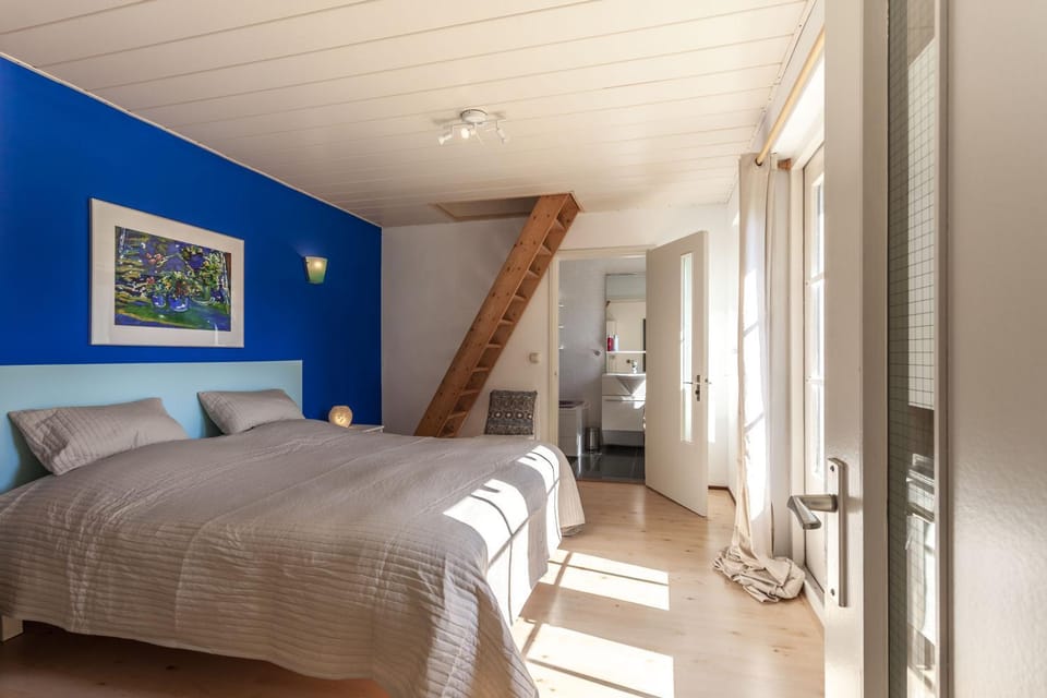 Property building, Bedroom
