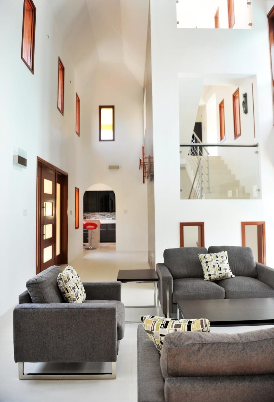 Communal lounge/ TV room, Facade/entrance, Living room, Lobby or reception, Photo of the whole room, Seating area, Entertainment, Inner courtyard view