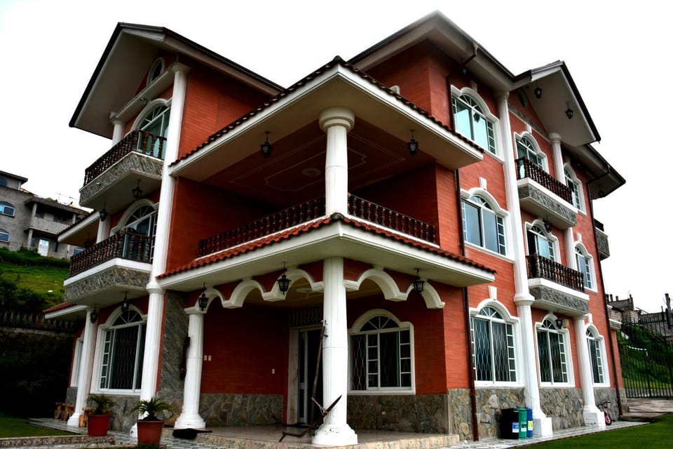Property building, Day