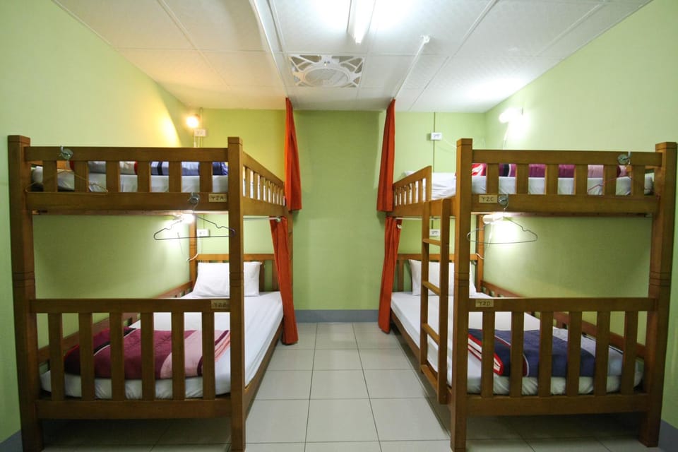 Photo of the whole room, bunk bed