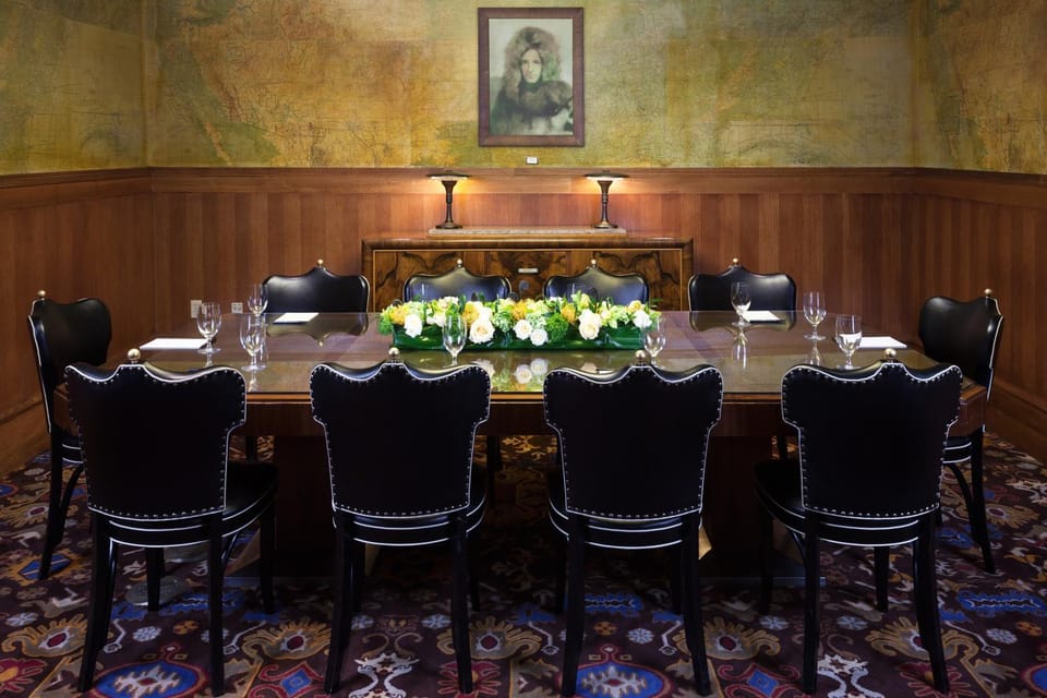 Meeting/conference room