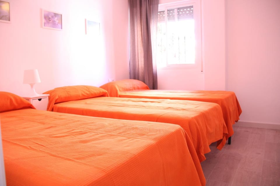 Day, Photo of the whole room