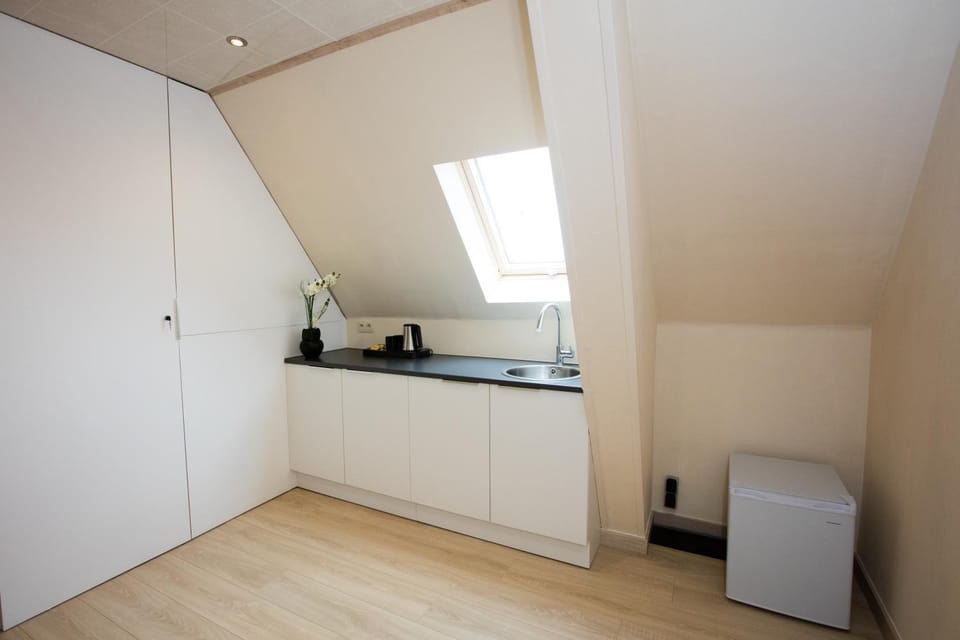 Coffee/tea facilities, Kitchen or kitchenette