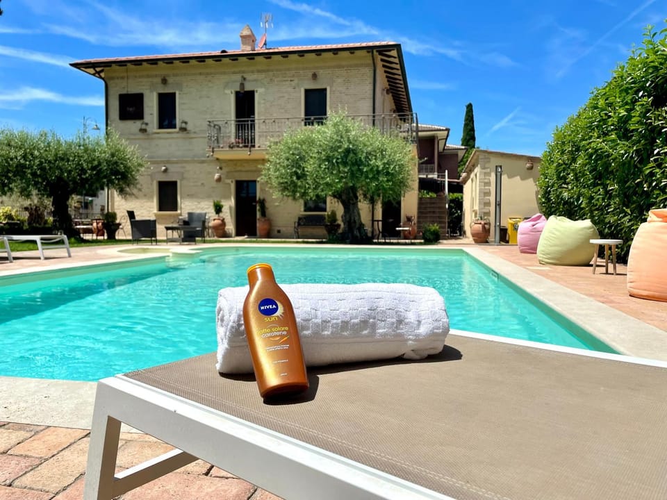 Property building, Swimming pool