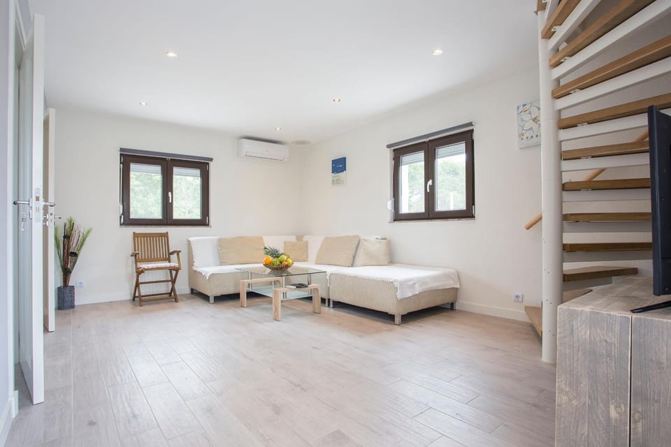 Galizana Peaceful Vacation home Villa in Pula