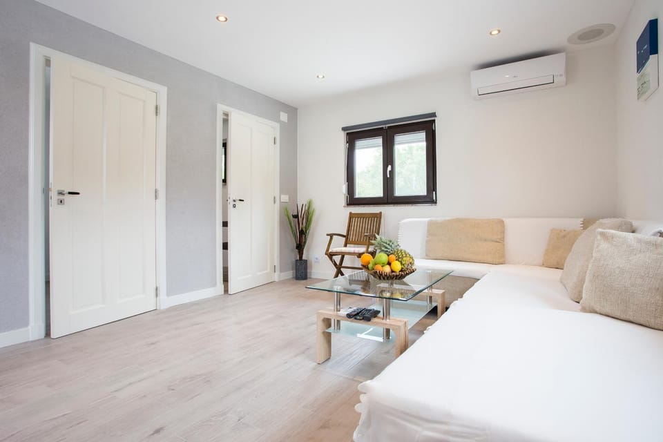 Galizana Peaceful Vacation home Villa in Pula