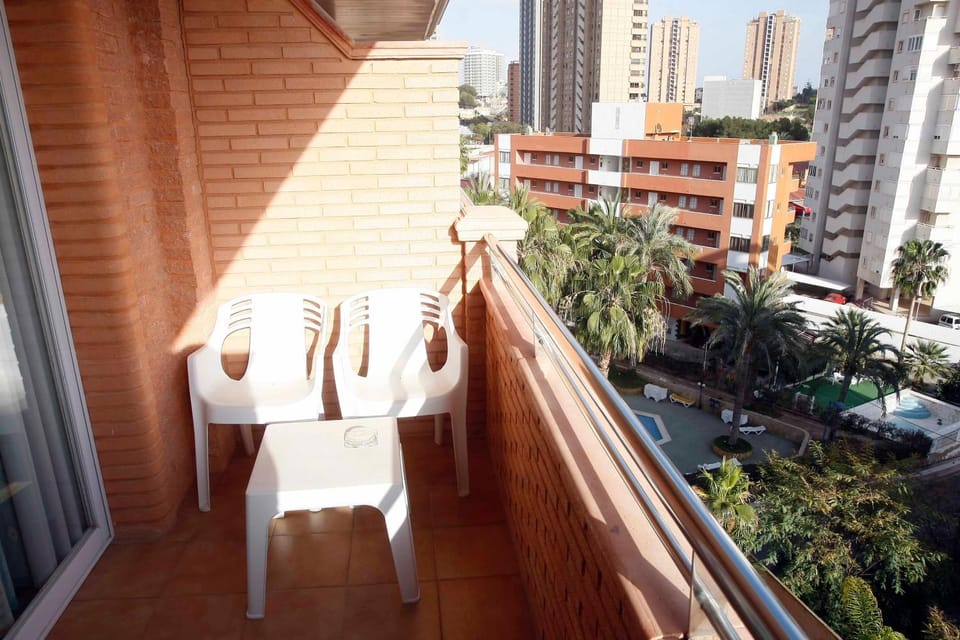Off site, Balcony/Terrace, Pool view, Street view