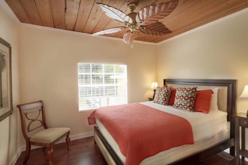 Casa del Sol - Cozy Hideaway with Pool in Grandview Heights House in West Palm Beach