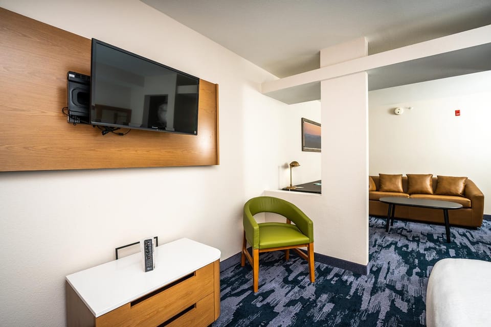 Seating area, Bedroom