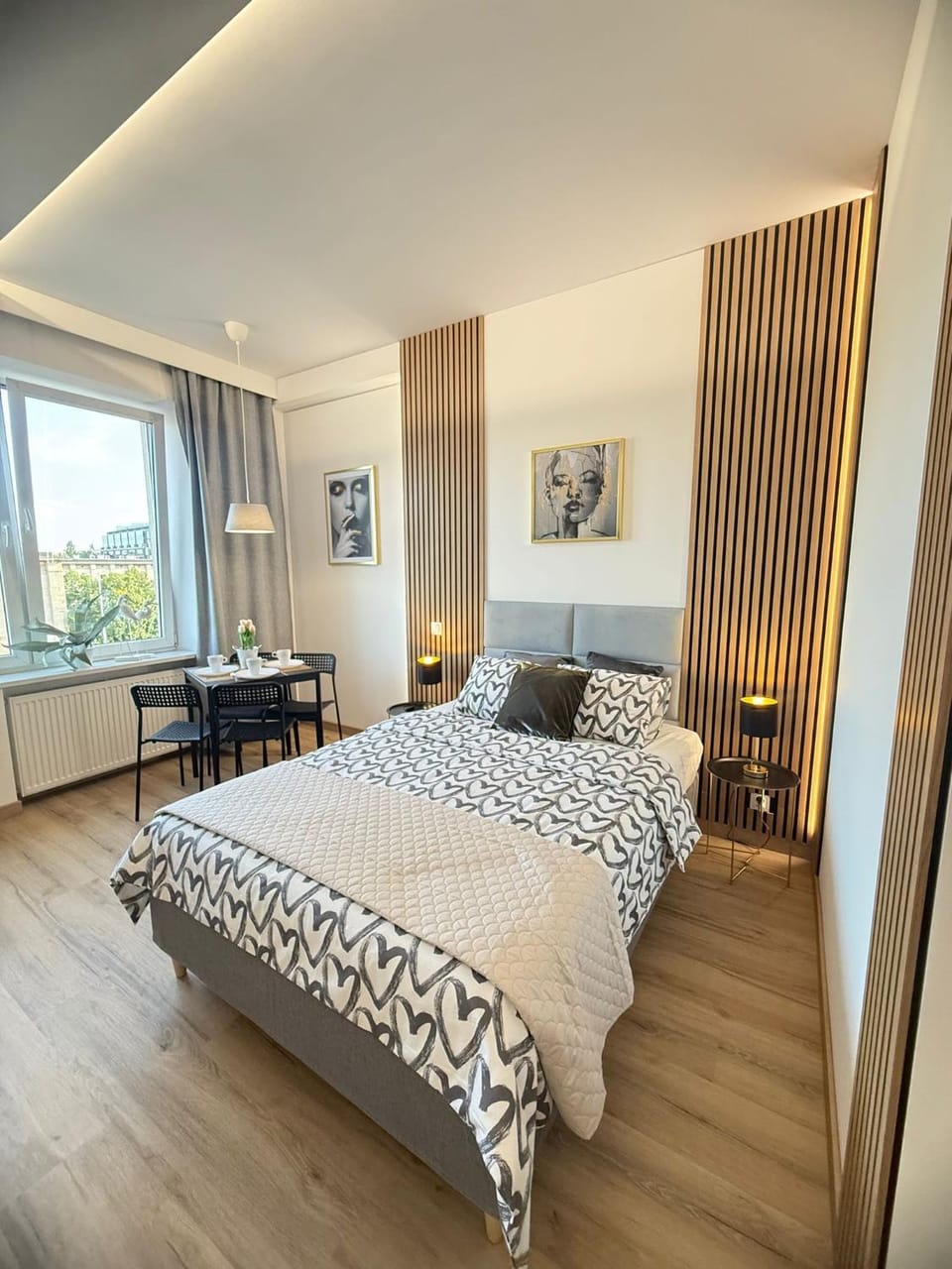 Bed, Photo of the whole room