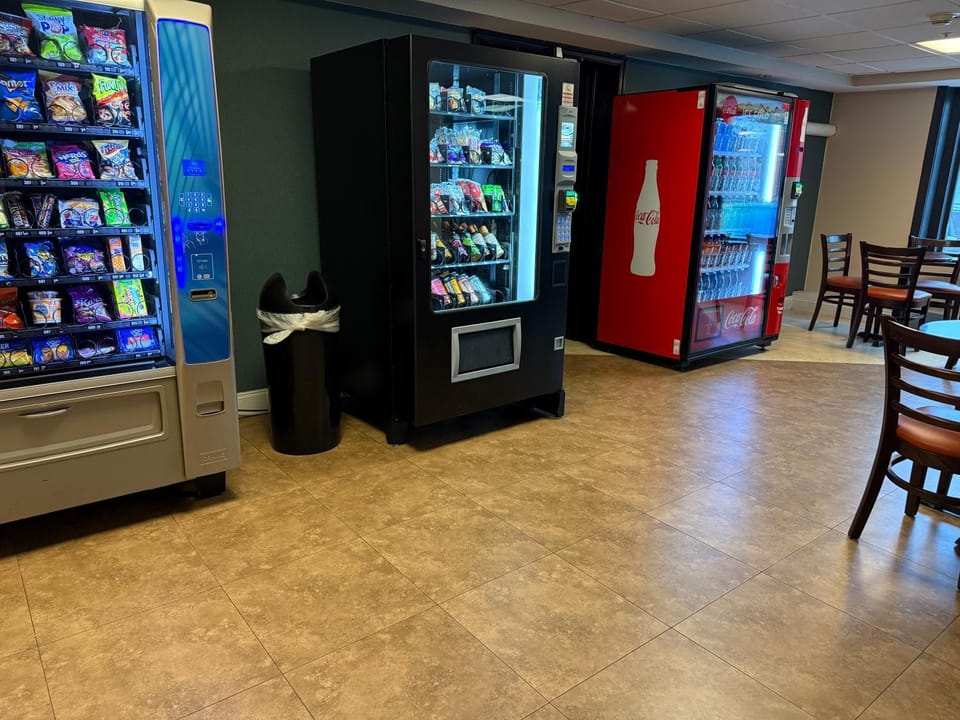 Breakfast, vending machine