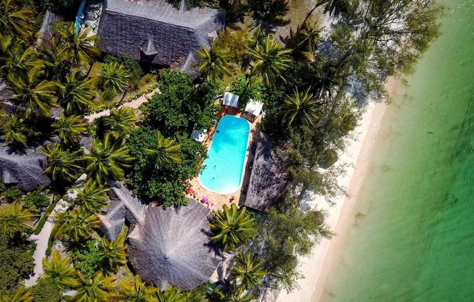 Bird's eye view, Beach, Pool view, Sea view, Swimming pool