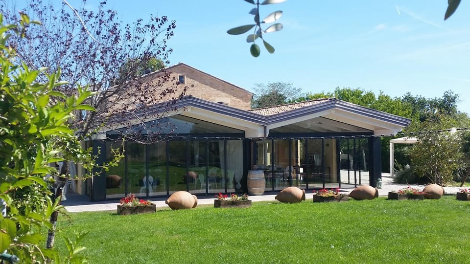 Property building, Patio, Day, Garden, Garden view, Internal: Not applicable to any particular room