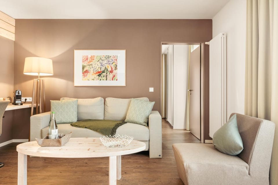 Living room, Photo of the whole room