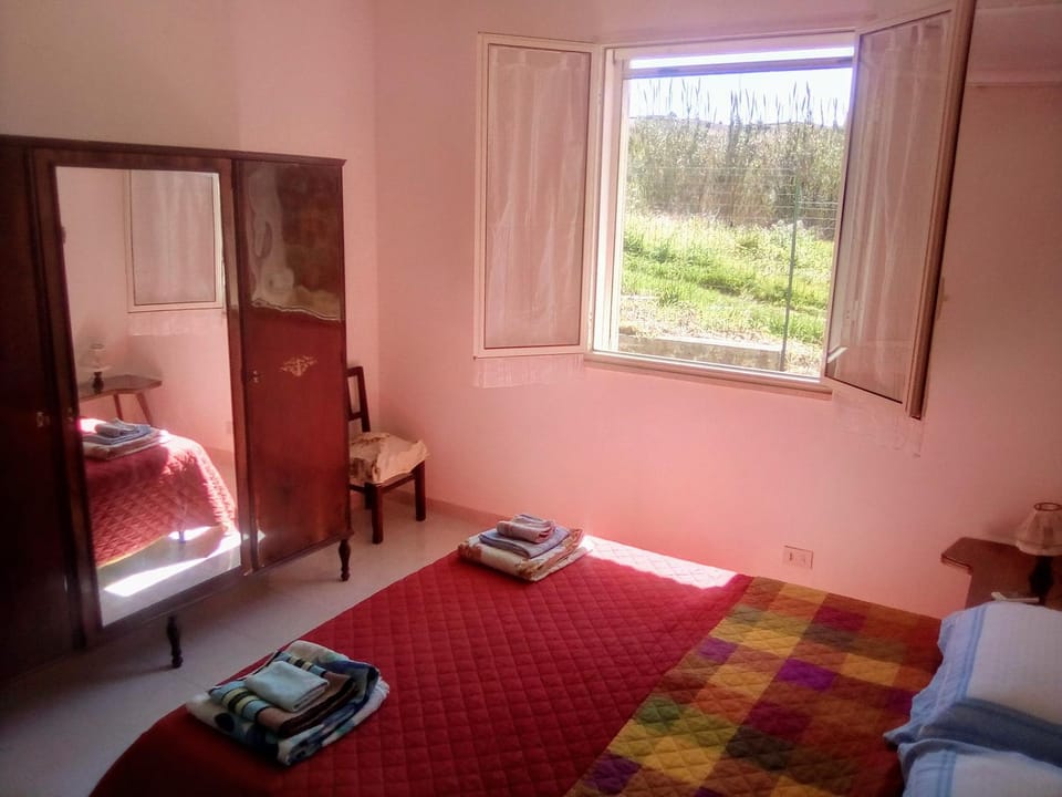 Bedroom, Garden view