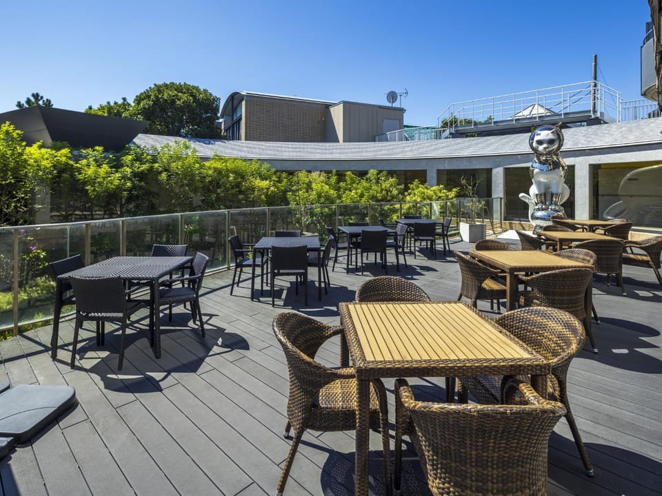 Restaurant/places to eat, Balcony/Terrace, Breakfast