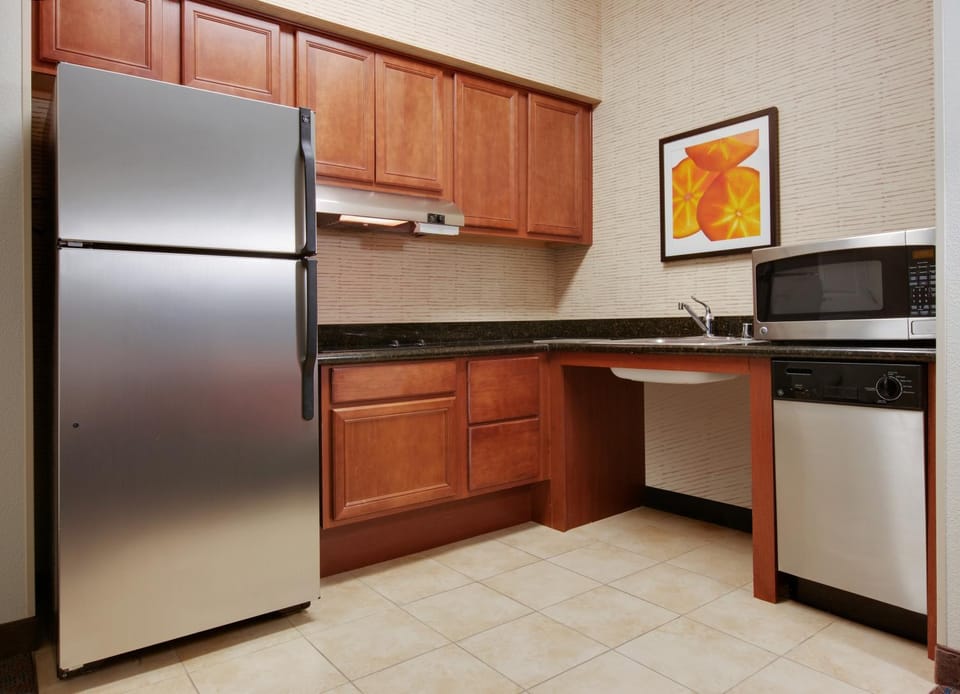 Kitchen or kitchenette, kitchen