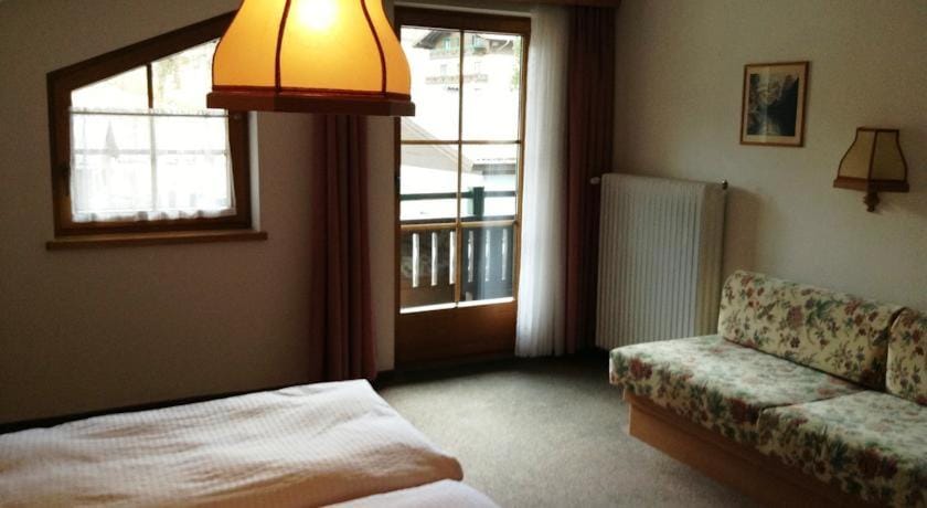 Landhaus Griesser Bed and Breakfast in Piesendorf