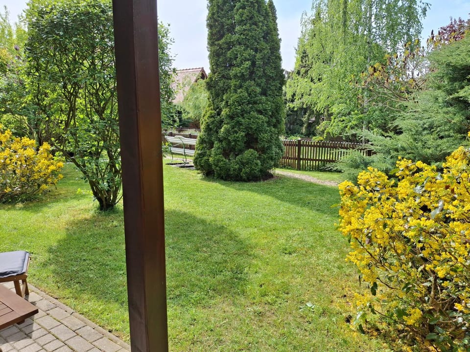 Garden, Garden view