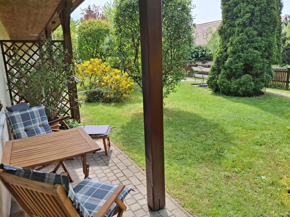 Seating area, Garden view