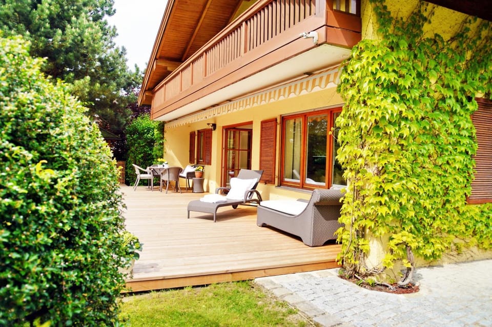 Property building, Balcony/Terrace
