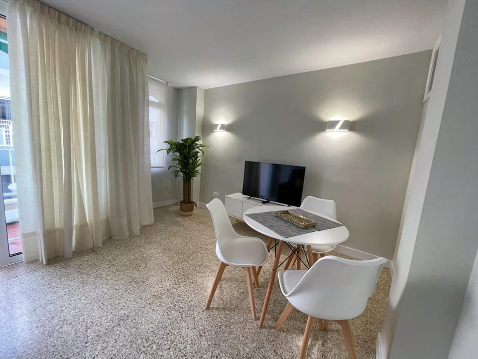 TV and multimedia, Living room, Dining area