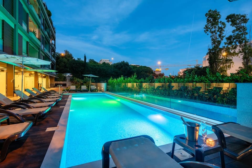 Property building, Swimming pool