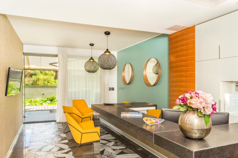 Lobby or reception, Seating area
